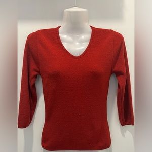 Rave City Women’s V-Neck Shirt